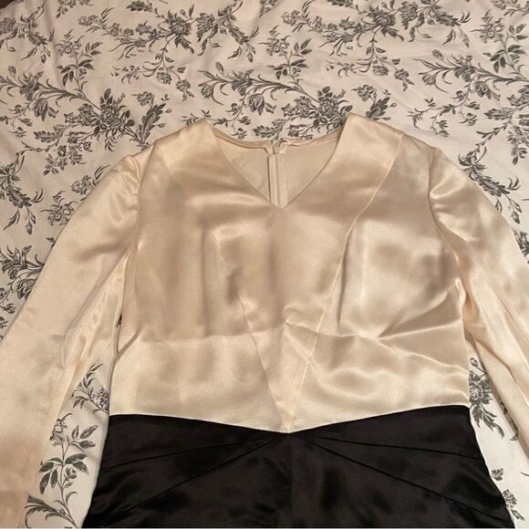 CHANEL BLACK AND WHITE SATIN DRESS - Picture 11 of 12